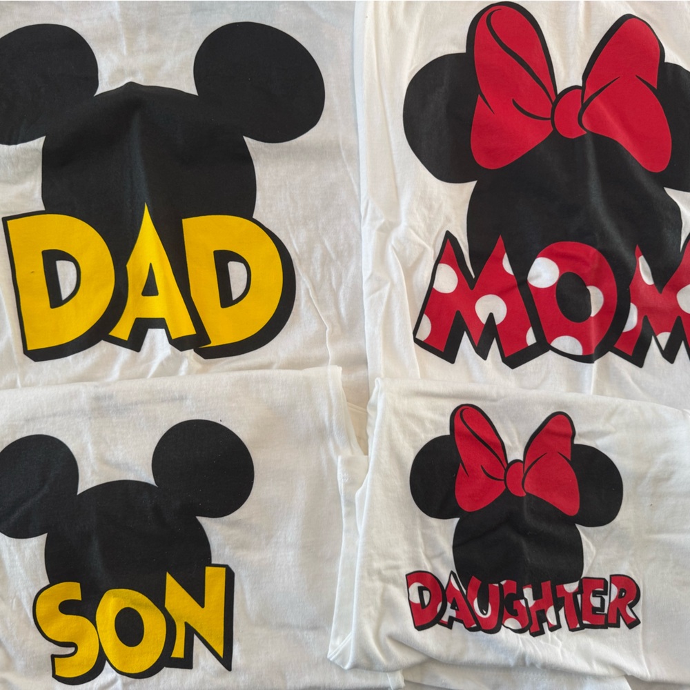 Disney Family T-Shirts with Mickey and Minnie Designs - With 4 Red Magic Bands